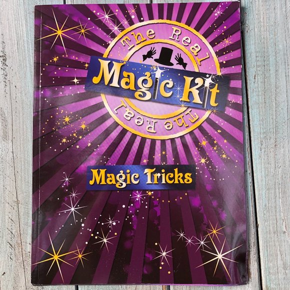 The Real Magic Kit Box of Tricks - Picture 9 of 13